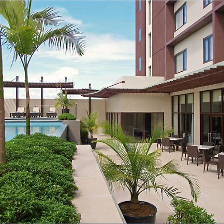 Seda Centrio Hotell Cagayan de Oro Exteriör bild