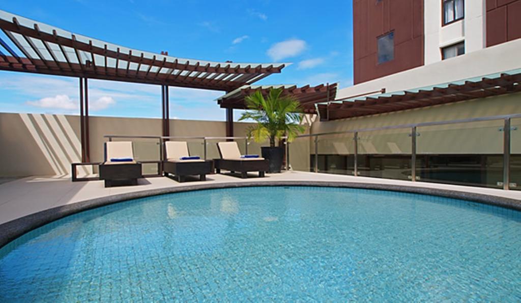 Seda Centrio Hotell Cagayan de Oro Exteriör bild