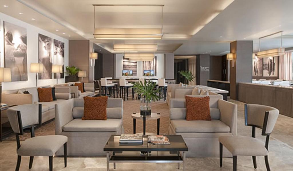 Seda Centrio Hotell Cagayan de Oro Exteriör bild